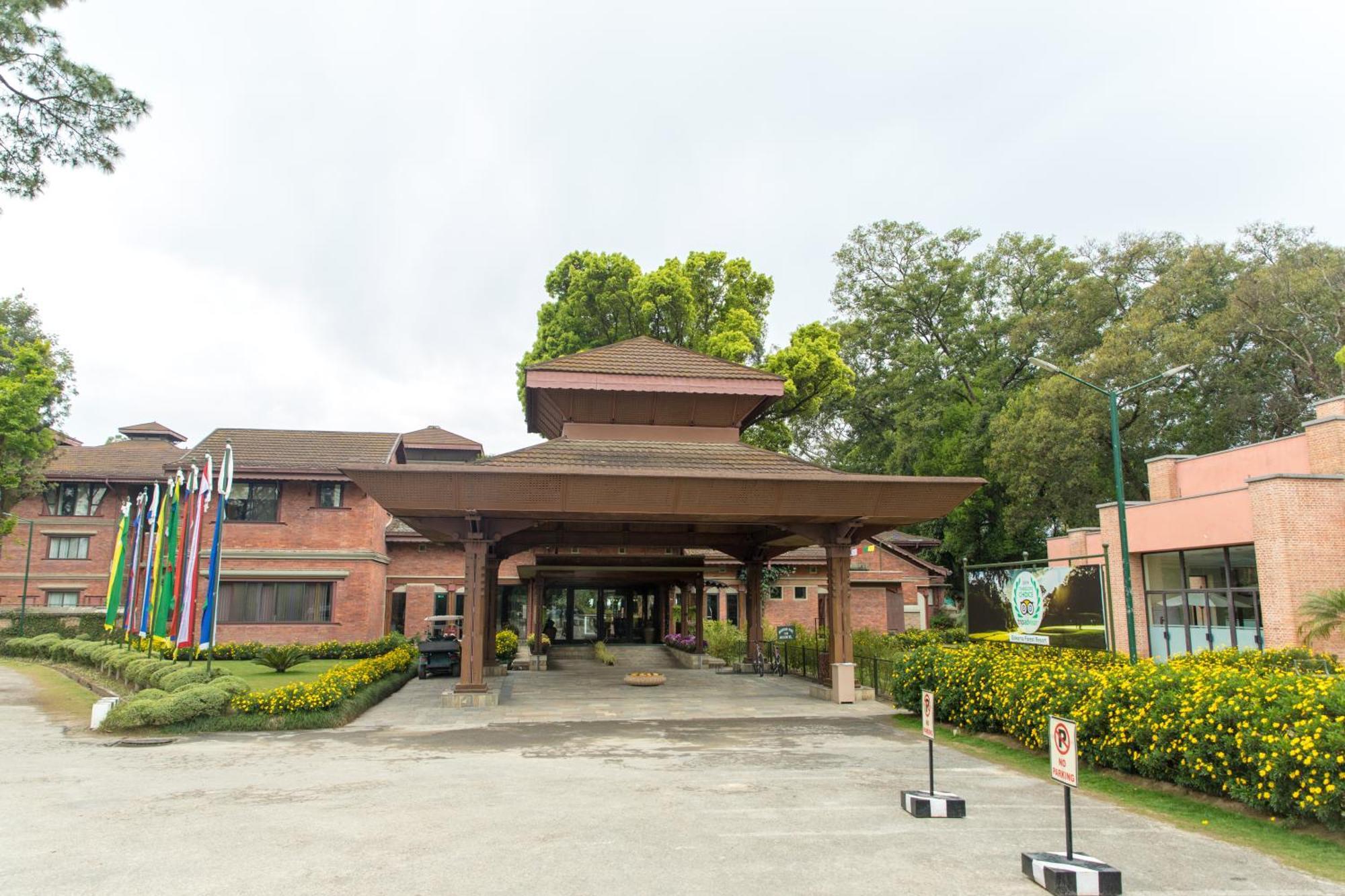 Gokarna Forest Resort Katmandú Exterior foto